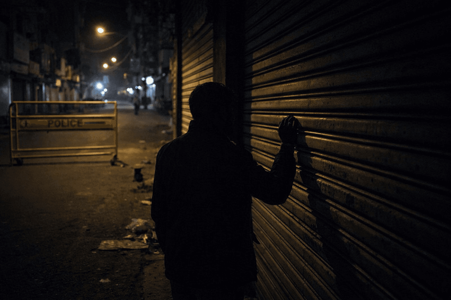Sting Operation Claims Liquor Shops in Varanasi Selling Alcohol After Legal Closing Hours