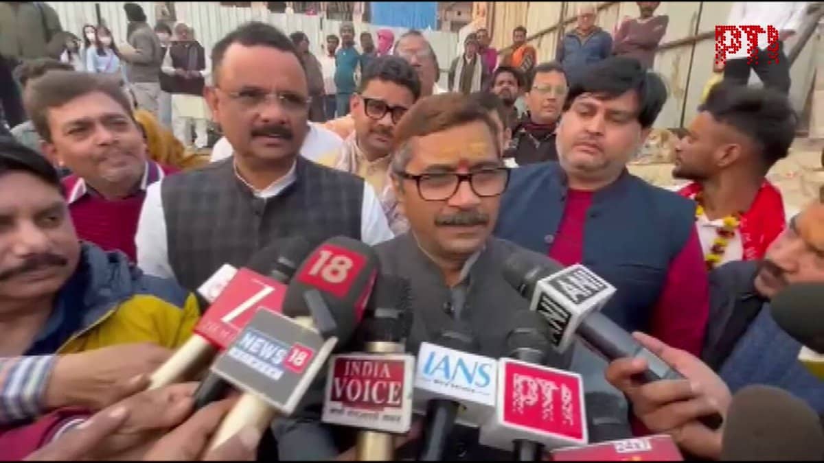 Varanasi Mayor And MLA South Clear The Air On Manikarnika Ghat Controversy; Term Allegations As 'Misleading'