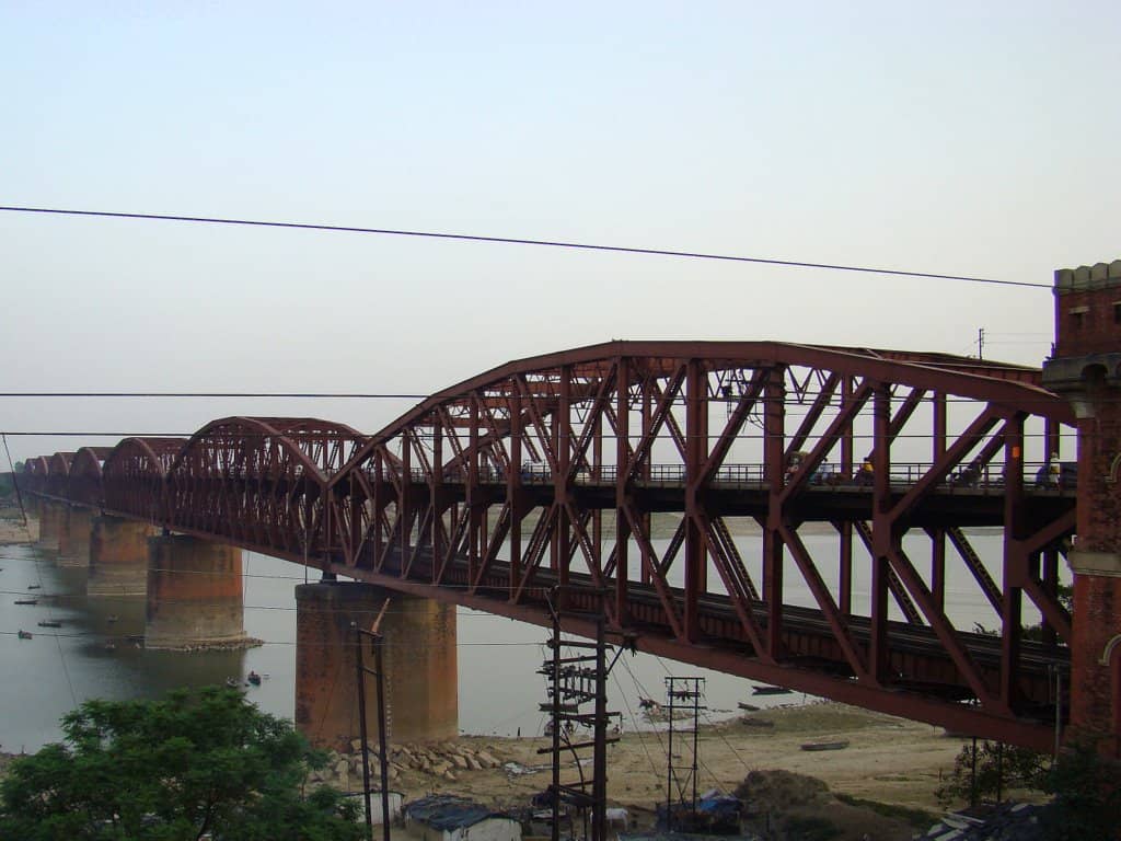Rajghat Bridge Repair Delayed as Railway Approval Awaits, Work Likely to Begin After Two Days