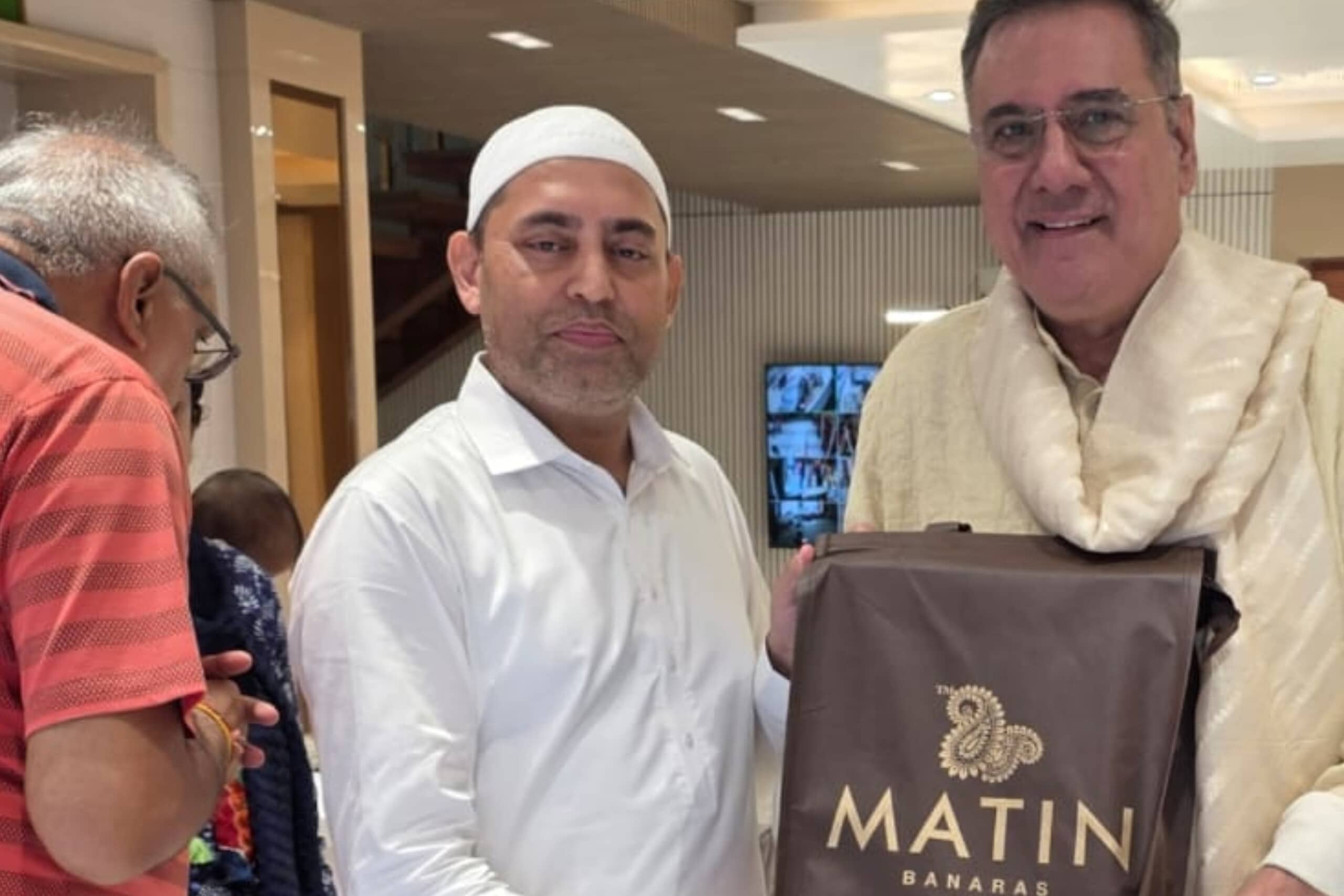 Actor Boman Irani Visits Varanasi’s Iconic Matin Store With Wife - image 3