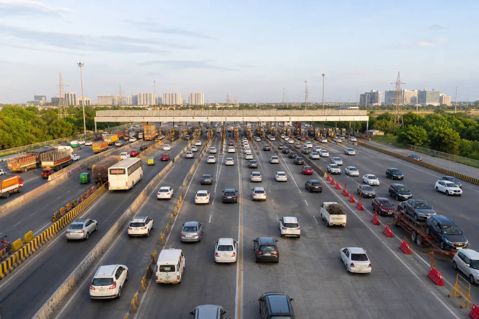 Busy multi-lane toll plaza on NH 48 near Gurugram