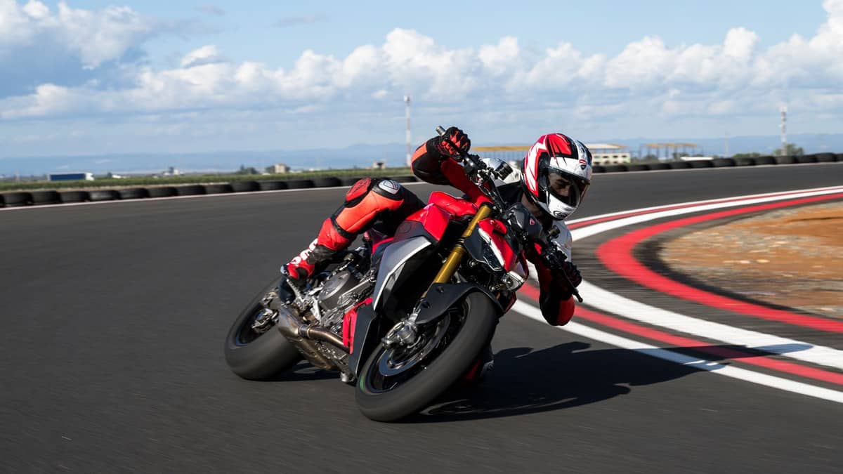 Ducati Streetfighter V2 price list: Rs 17,86,000 to Rs 20,19,900