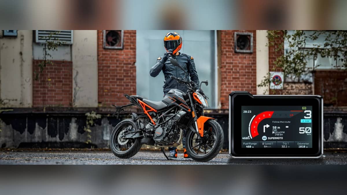 KTM RC 200 vs 200 Duke price: 200 Duke starts lower at Rs 2,05,588