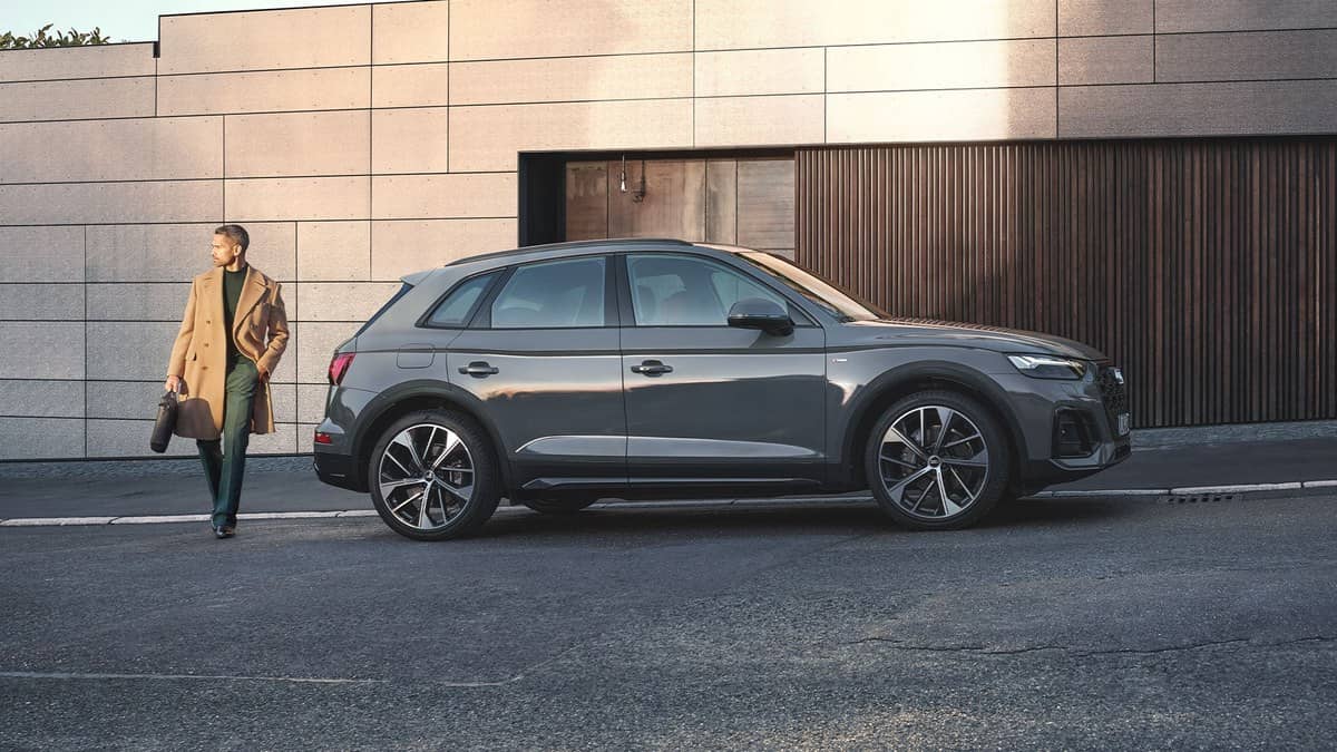 Audi Q7 vs Audi Q5 price: Q5 starts lower at Rs 65,55,000