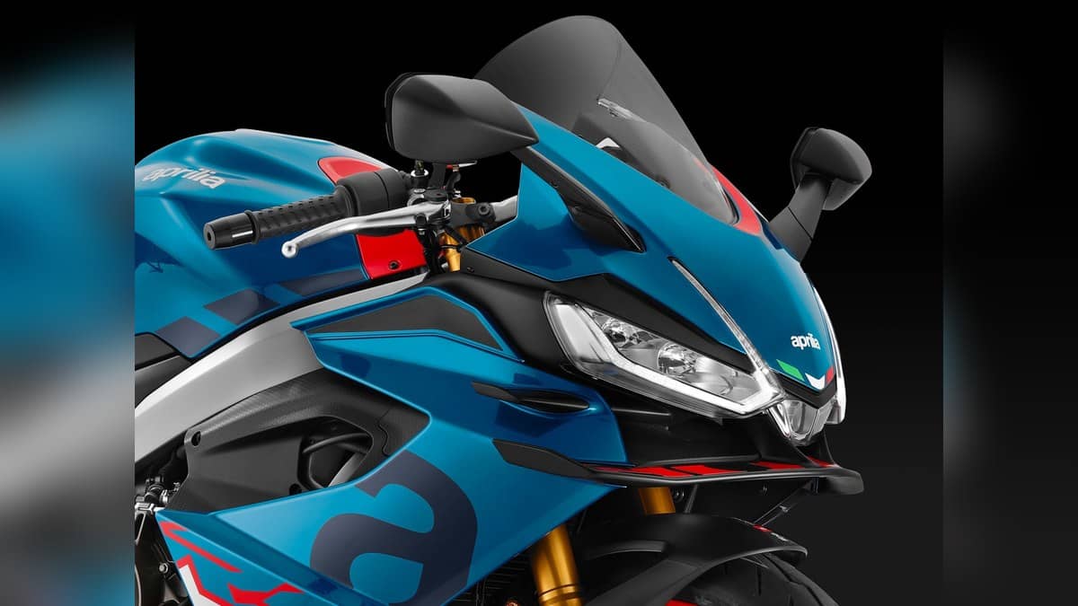 Official landscape gallery photograph of the Aprilia RS 660 sports motorcycle