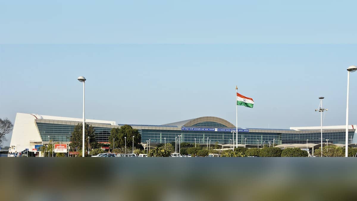 Varanasi to Bangkok flight listed as cancelled in cyclone review