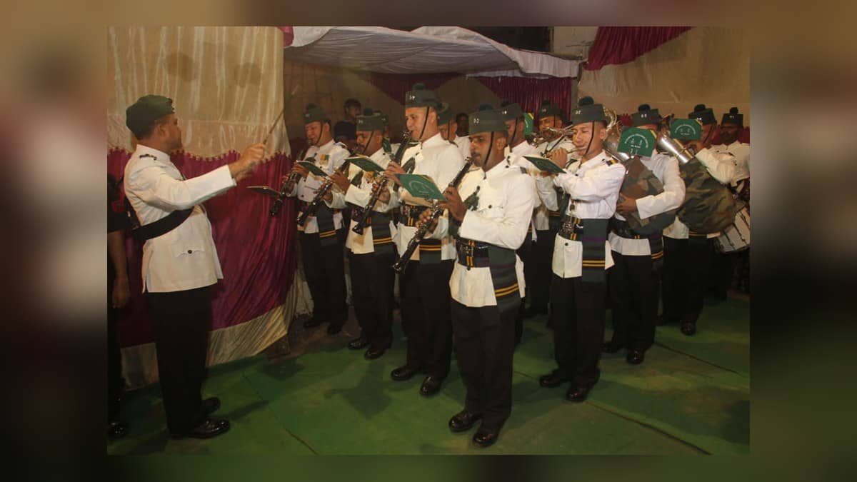 Varanasi Akashdeep observance opens at Dashashwamedh Ghat