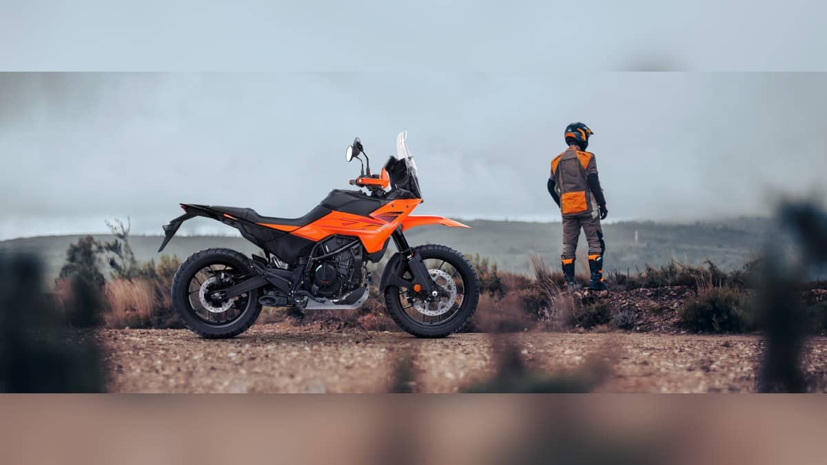 Official landscape KTM 250 Adventure product banner, 1440 by 559 asset