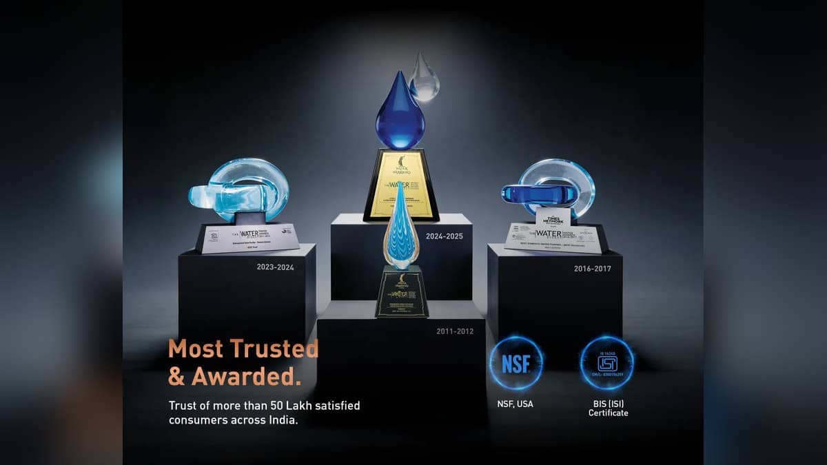 Official KENT Sapphire IoT water purifier image shown in a kitchen setting