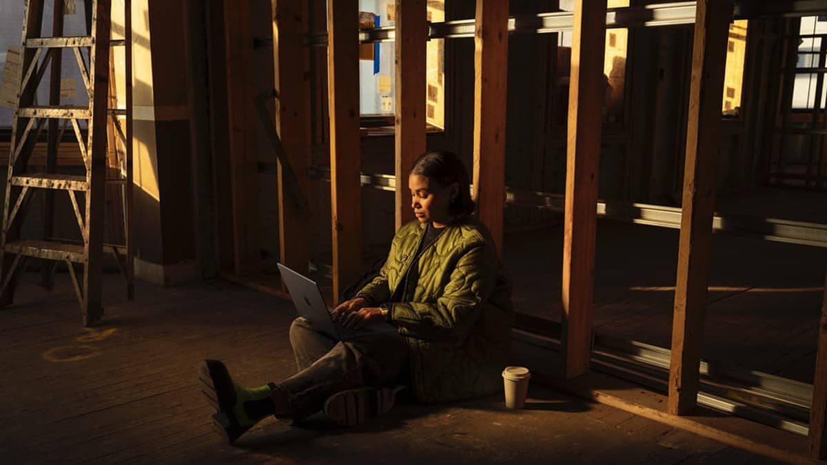 MacBook Pro M4 battery check: what the 1,000-cycle limit means