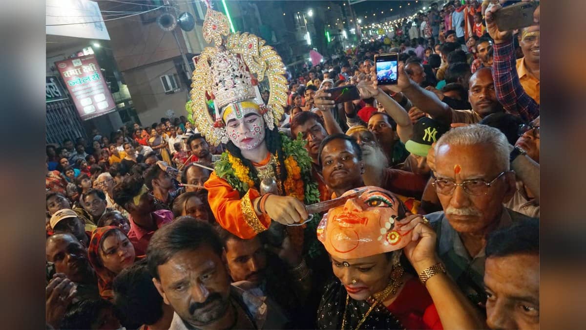 Varanasi Nakkataiya: Chetganj stages its 140th leela despite rain